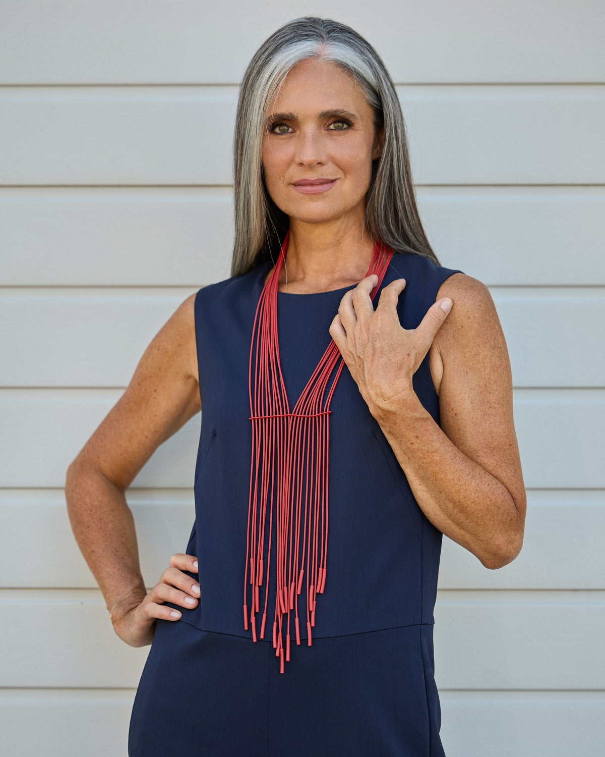 Donna con la Collana Niagara