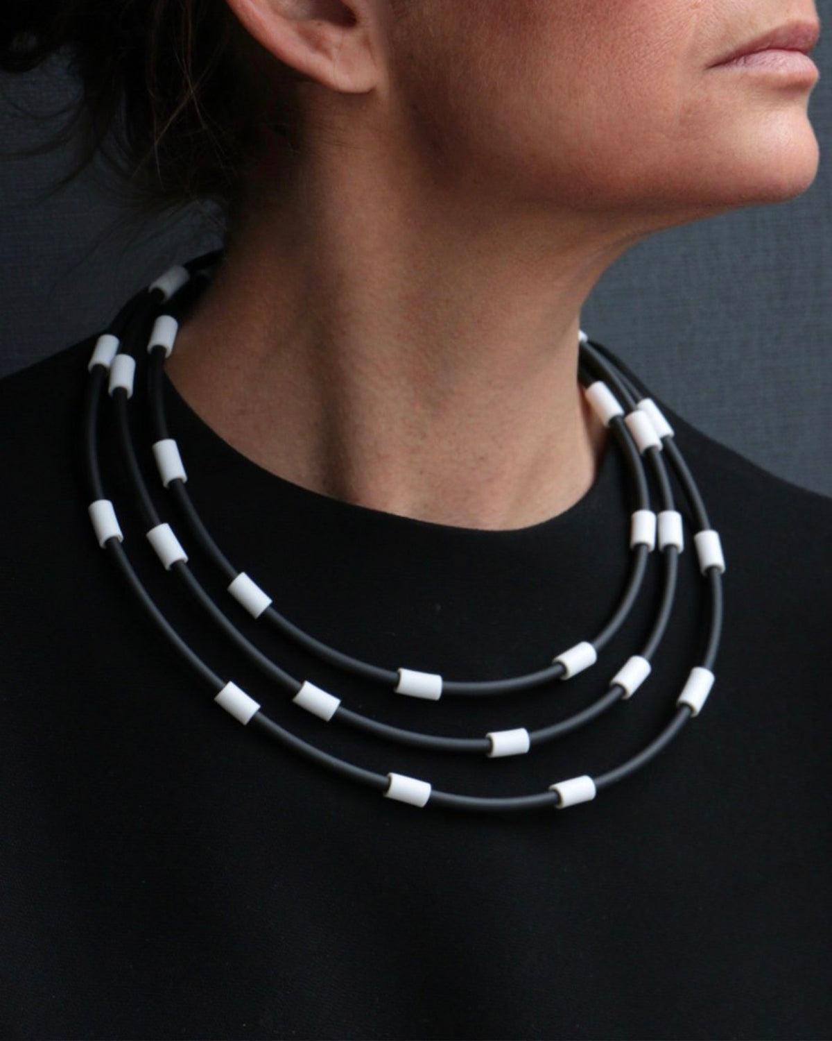 ON OFF collana