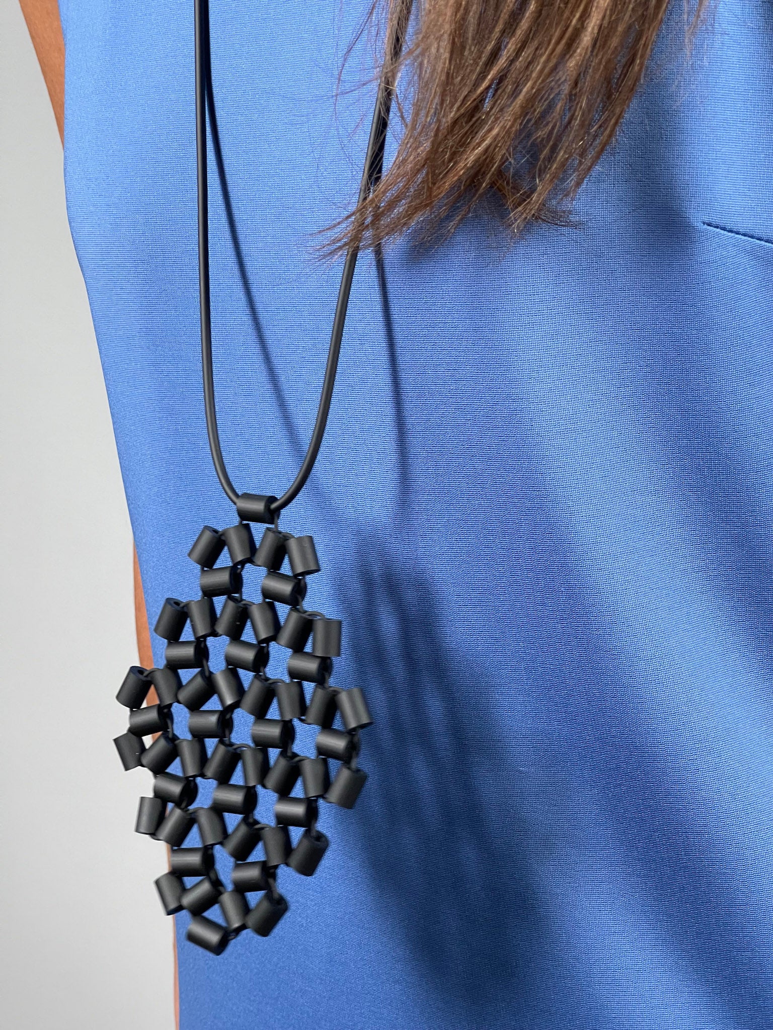 Ross 1 collana
