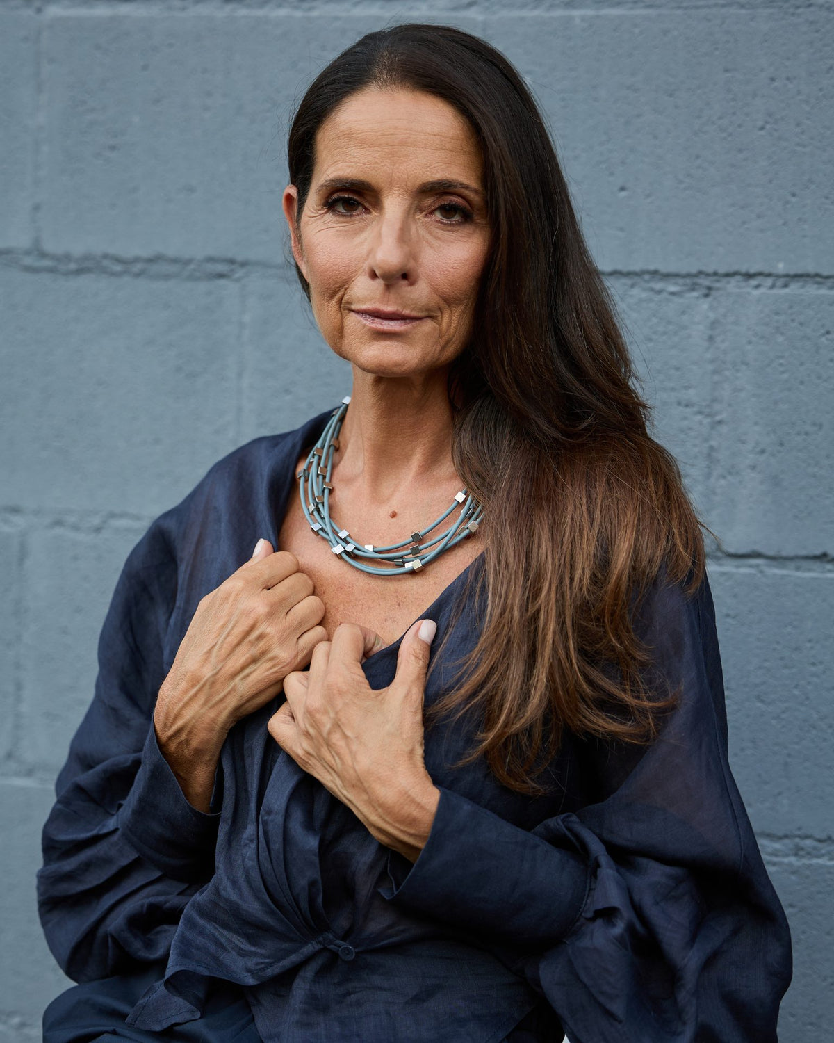 Woman wearing Sirio Necklace