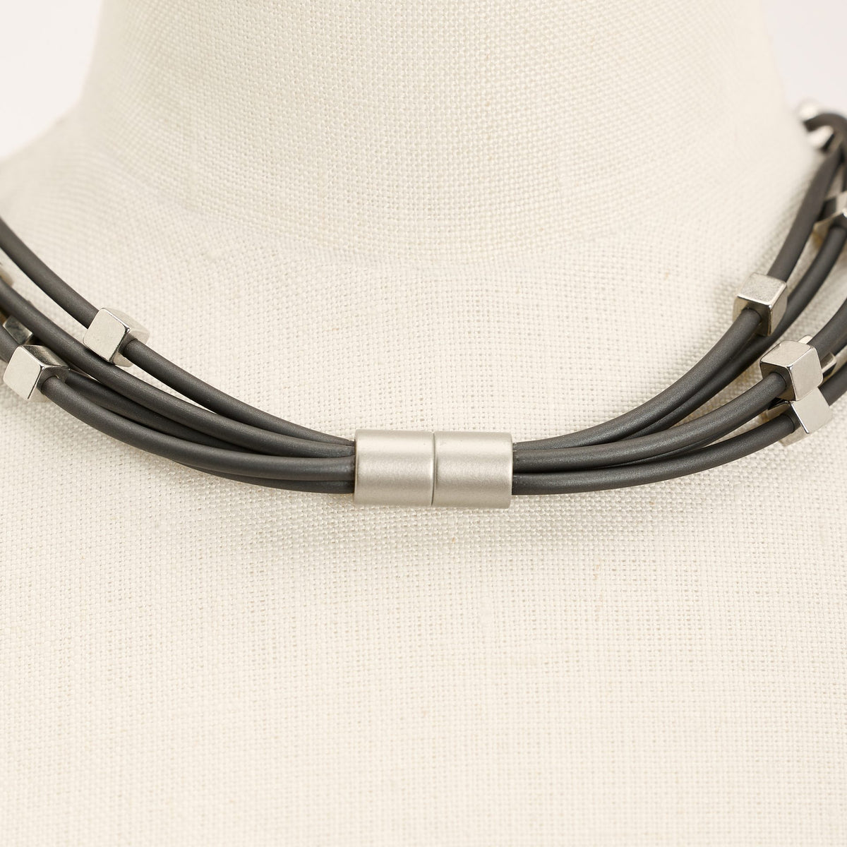 Sirio Necklace, titanium