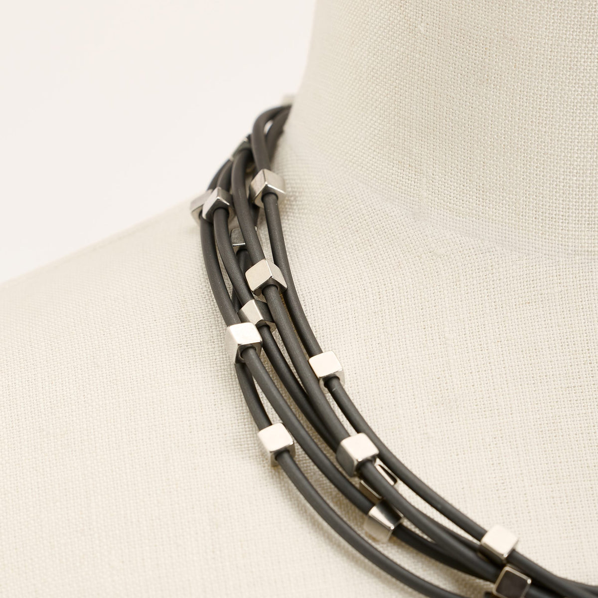 Sirio Necklace, titanium