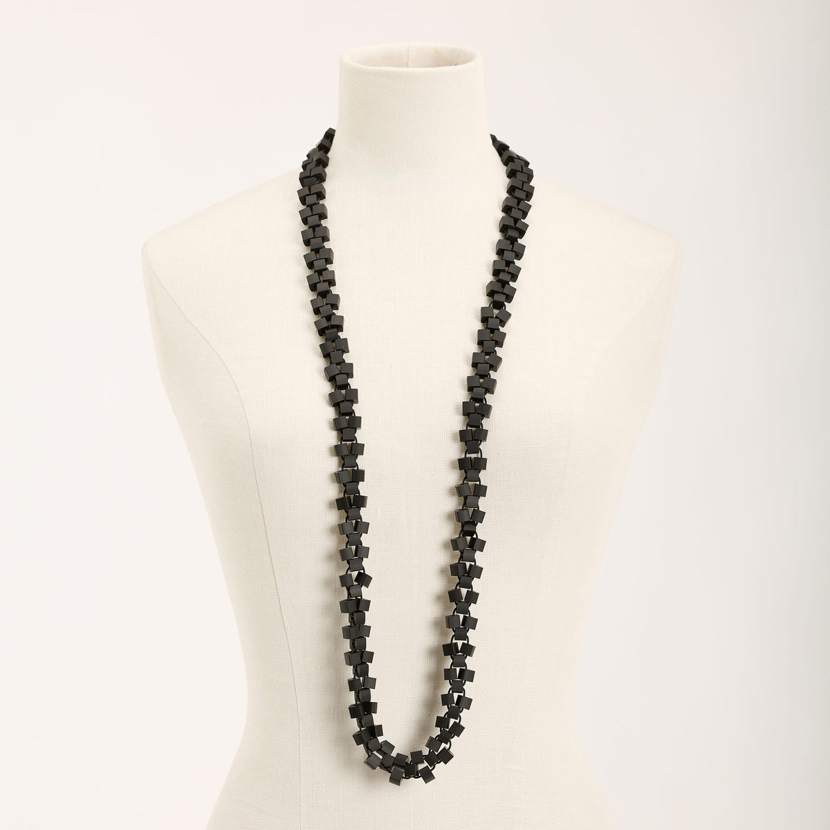 Collana Torre collana lunga, nero