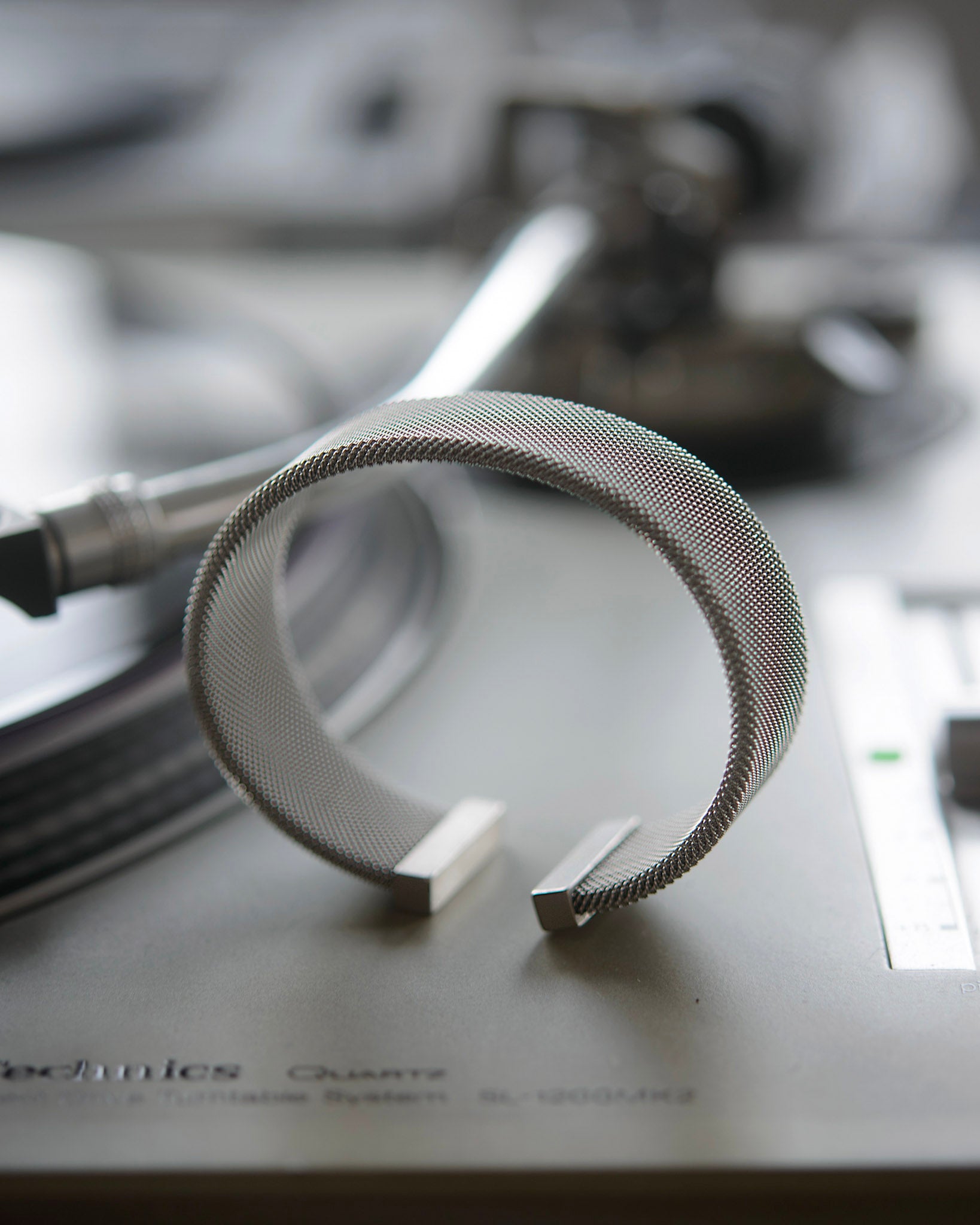Vis+ bracelet steel