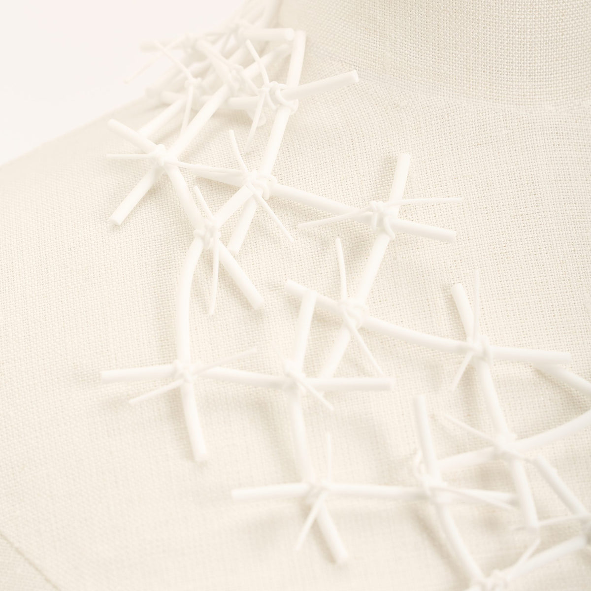 X Necklace, white
