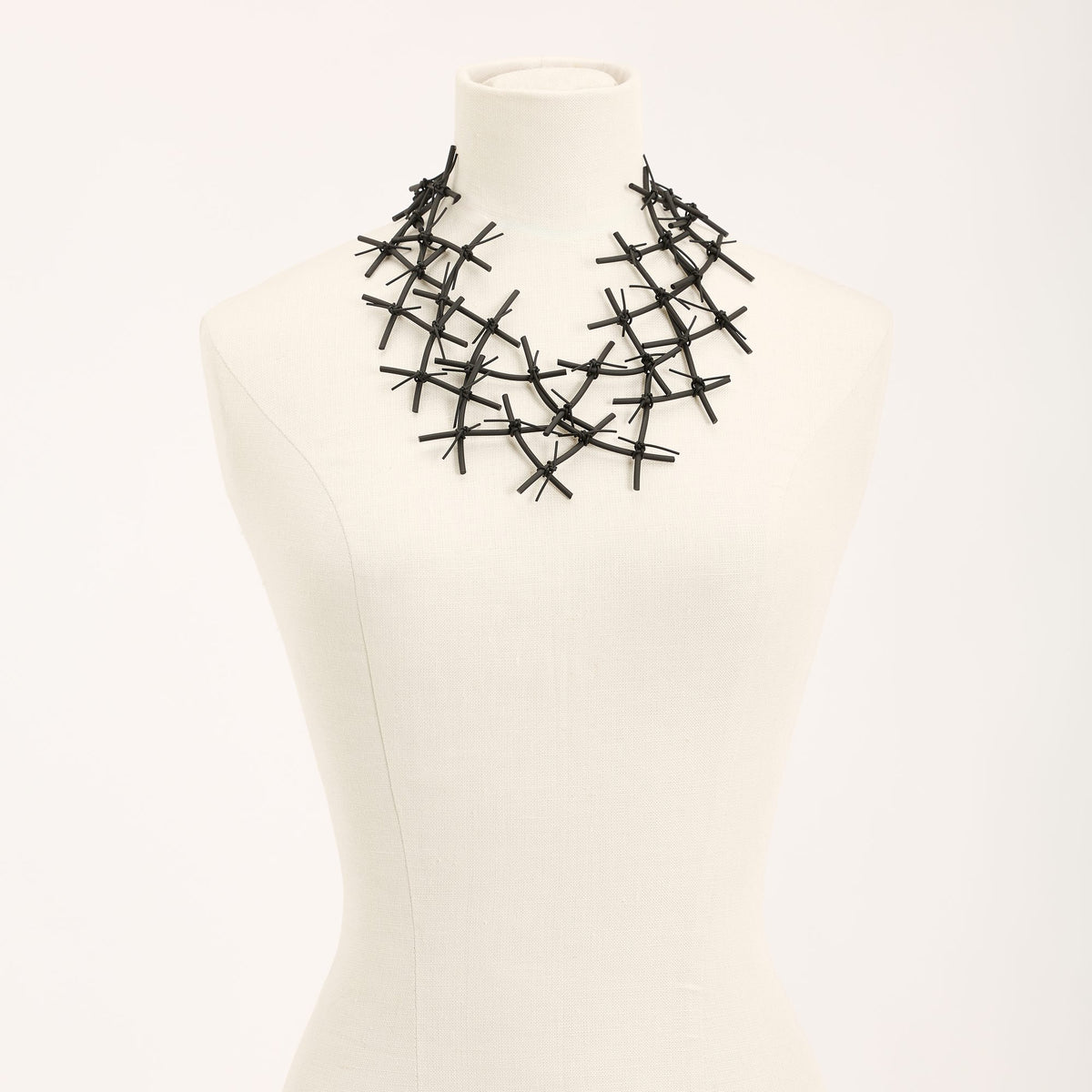 X Necklace, black